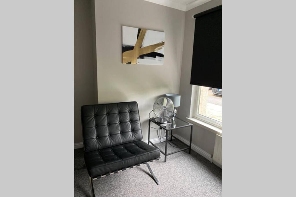 Peter Pan Apartment In The Heart Of Inverness Dalneigh Eksteriør billede